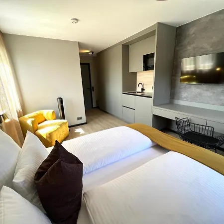 Hotel V Business