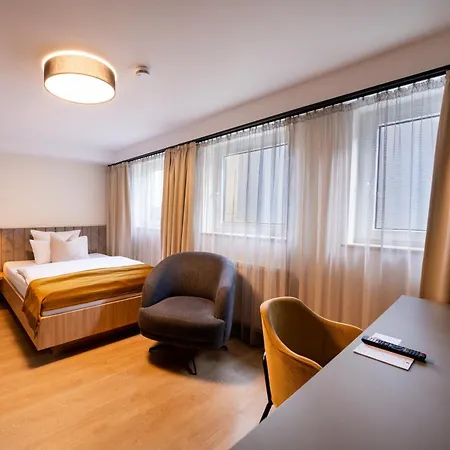 V Business 3* Μπέμπλινγκεν