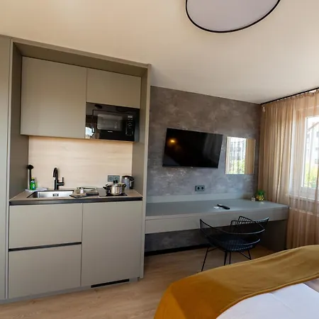 Hotel V Business