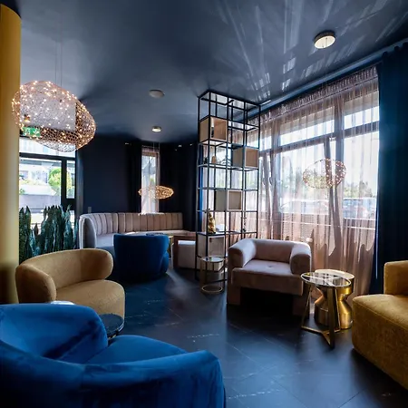 V Business Μπέμπλινγκεν