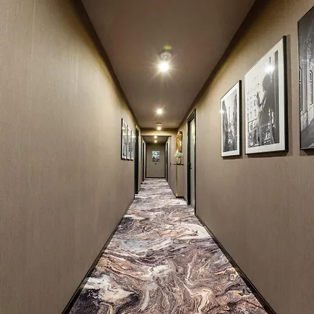 V Business Μπέμπλινγκεν